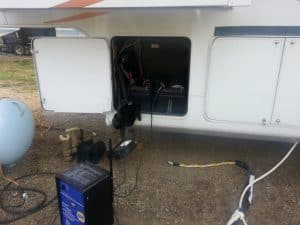 power converter for a 5th wheel