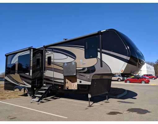 High quality 5th wheel RV trailers. Vanleigh Beacon